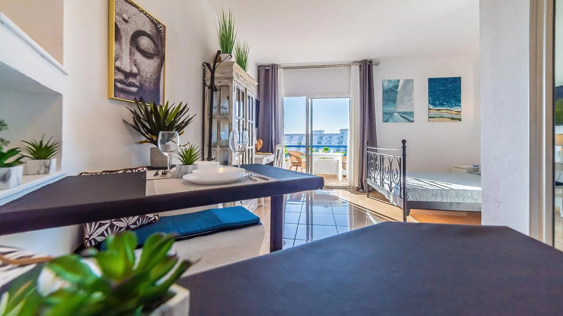 Sunset Escape Apartment Playa Paraiso  Spain